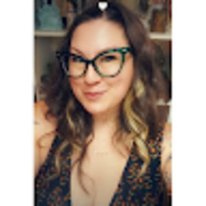 Meet your Posher, Elisa